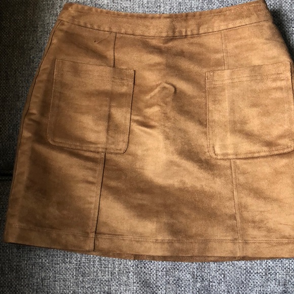 Old Navy size 2 suede mustard skirt - Picture 3 of 5